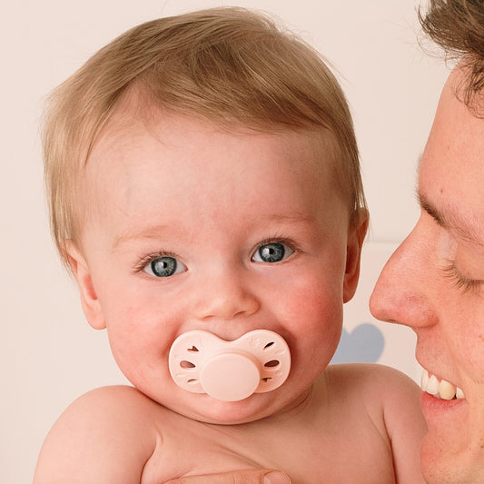 Lot de 2 sucettes anatomiques