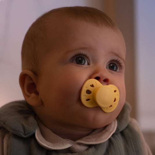 Lot de 2 sucettes anatomiques