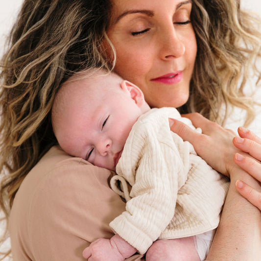 Comprendre le rythme du sommeil du bébé de 0 à 6 mois