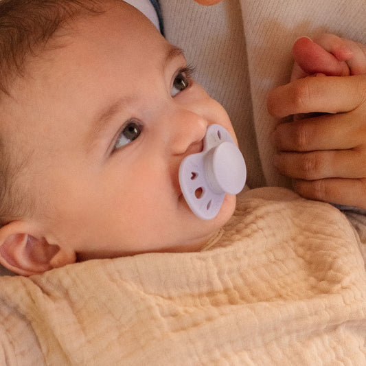 Lot de 2 sucettes anatomiques