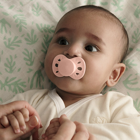 Lot de 2 sucettes anatomiques