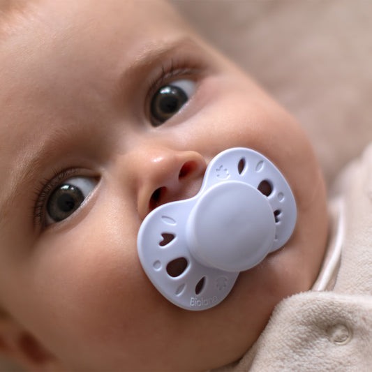 Lot de 2 sucettes anatomiques