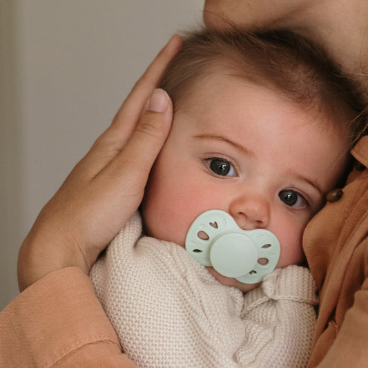 Lot de 2 sucettes anatomiques