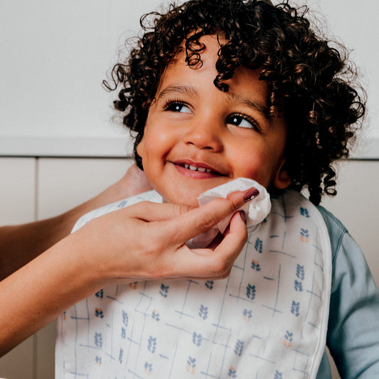 Biolane - Le saviez-vous ? 💡 On recommande dès la naissance de nettoyer la  bouche de votre bébé ! Et oui, même s'il n'a pas de dent 🦷 Comment ? En  frottant